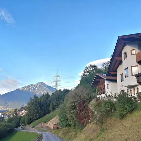 Pfundserhof Apartman *
